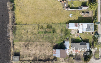 Na predaj rodinný dom s investičným potenciálom v Šuranoch