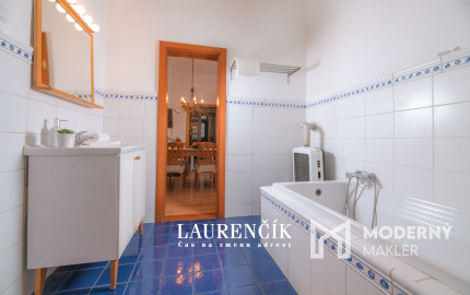 NA PREDAJ | UNIKÁTNY RODINNÝ DOM V CENTRE TRENČÍNA