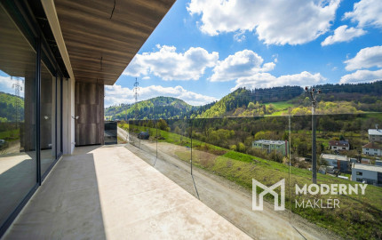 REZERVOVANÉ: Na predaj 4-izbový rodinný dom v obci Divina
