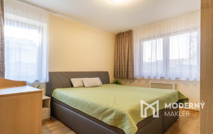 Na prenájom rodinný dom s garážou a terasou v centre Šamorína