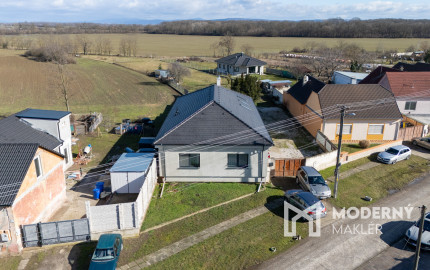 Na predaj moderný 4-izbový rodinný dom s bazénom v Bučanoch