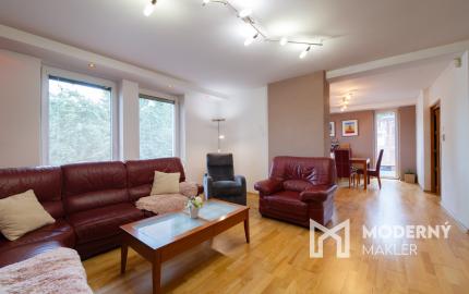 Na predaj rodinný dom vhodný aj na podnikanie v Kysuckom Novom Meste