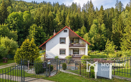 Na predaj rodinný dom s bazénom v obci Makov-Potok