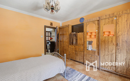 Na predaj rodinný dom s bazénom v obci Makov-Potok