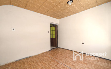 Na predaj rodinný dom s bazénom v obci Makov-Potok