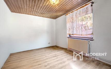 Na predaj rodinný dom s bazénom v obci Makov-Potok