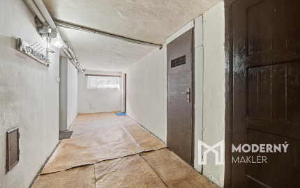 Na predaj rodinný dom s bazénom v obci Makov-Potok