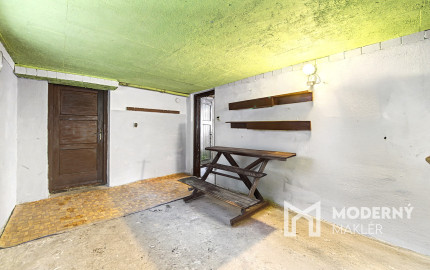 Na predaj rodinný dom s bazénom v obci Makov-Potok