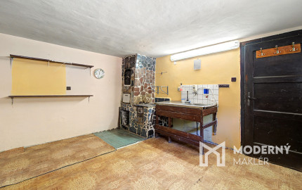 Na predaj rodinný dom s bazénom v obci Makov-Potok