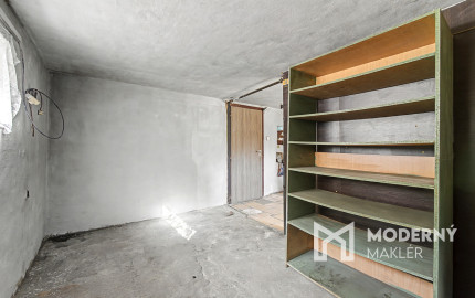 Na predaj rodinný dom s bazénom v obci Makov-Potok