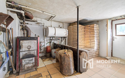 Na predaj rodinný dom s bazénom v obci Makov-Potok