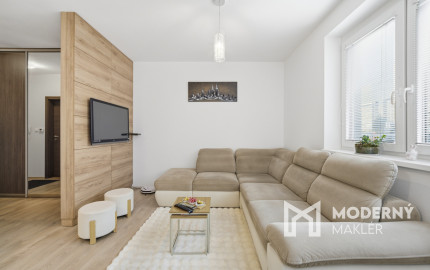 Na predaj priestranný 2-izbový byt s parkovaním v Dúbravke