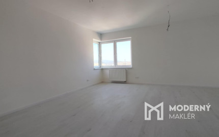 Na predaj 2-izbový byt s terasou v Bánovciach nad Bebravou