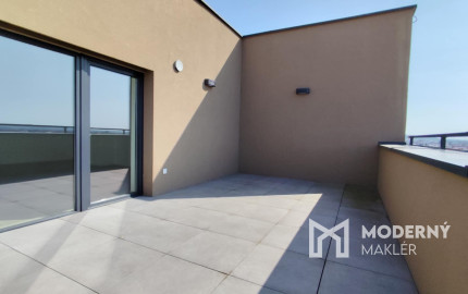 Na predaj 3-izbový byt s terasou v Bánovciach nad Bebravou