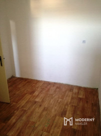 Na prenájom /výrobno-skladovacie priestory/ Prusy