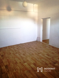 Na prenájom /výrobno-skladovacie priestory/ Prusy