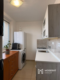 Na prenájom 3 izbový s 2 balkónmi na sídlisku JUH v Malackách