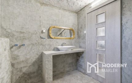 Na predaj rodinný dom s potenciálom rozšírenia vo Fiľakove