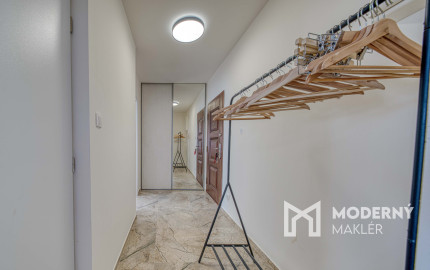 Na prenájom kompletne zariadený 2-izbový byt v Petržalke