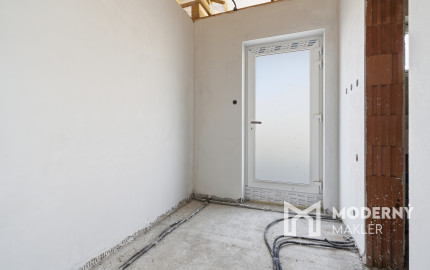 Na predaj rozostavaný rodinný dom v Moste pri Bratislave