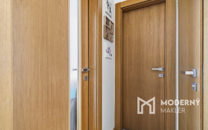 Na predaj 4-izbový byt v centre Stupavy