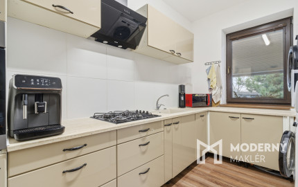 Na predaj rodinný dom s veľkorysým pozemkom v obci Kyselica