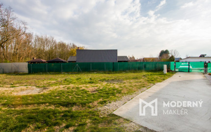 Na predaj atraktívny pozemok v povodí Malého Dunaja