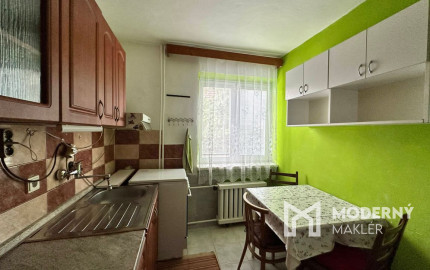 VIDEO, ZNÍŽENÁ CENA 10-izbový rodinný dom, ÚP 340m2, pozemok 638m2