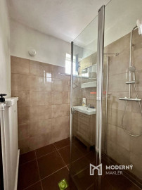 VIDEO, ZNÍŽENÁ CENA 10-izbový rodinný dom, ÚP 340m2, pozemok 638m2