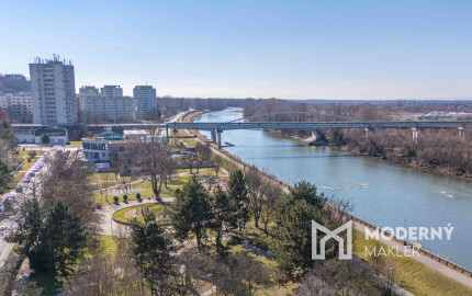 Na predaj kompletne zrekonštruovaný byt s balkónom v Hlohovci