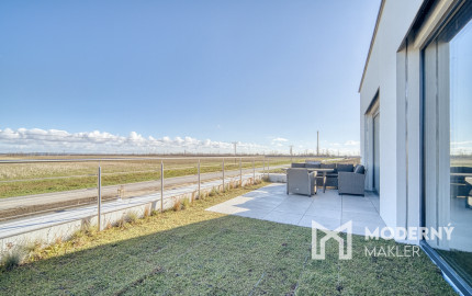 Na predaj administratívno-skladový objekt pri Trnave, v obci Zavar