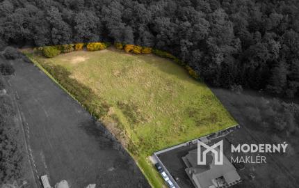 Lukratívna ponuka pozemku v obci Brezolupy 8040m2