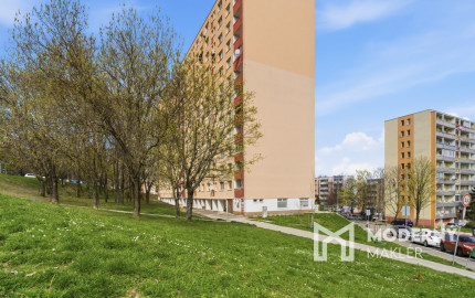 Na predaj 2-izbový byt v Karlovej Vsi