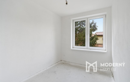 Výnimočné bývanie pod lesom - 5-izbový rodinný dom Limbach so záhradou