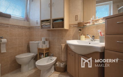 Na predaj dvojgeneračný rodinný dom blízko Bánoviec nad Bebravou