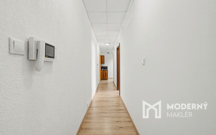 Na predaj polyfunkčný objekt s investičným potenciálom v centre Ružomberka