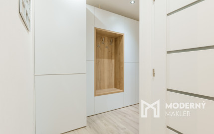 Na predaj kompletne prerobený 3-izbový byt v Trenčíne