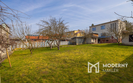 Na predaj viacgeneračný rodinný dom s potenciálom v Stropkove