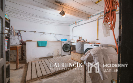 NA PREDAJ | RODINNÝ DOM V ŠIRŠOM CENTRE TRENČÍNA