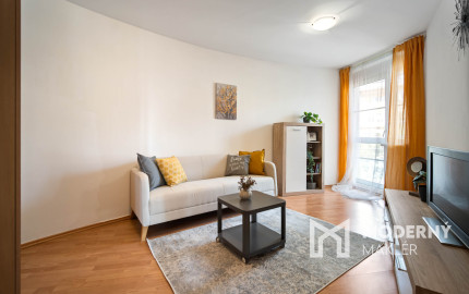 Na predaj reprezentatívny 6-izbový byt s garážou s výhľadom na Rakúsko