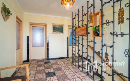 Na predaj samostatne stojaci rodinný dom v obci Veľké Leváre