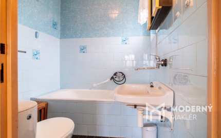 Na predaj samostatne stojaci rodinný dom v obci Veľké Leváre