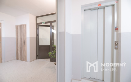 Na predaj 3izbový byt v pôvodnom stave v Trenčíne