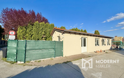 Prenájom - menší dom s terasou v Rovinke