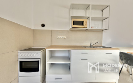 Prenájom - menší dom s terasou v Rovinke