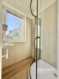 Prenájom - menší dom s terasou v Rovinke