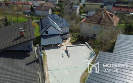 Na predaj kompletne zrekonštruovaný rodinný dom v Banskej Bystrici