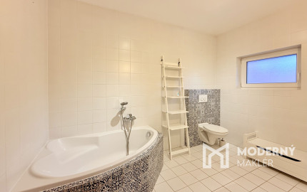 Viac izieb, viac pohody: 5-izbový rodinný dom, kde nikto nemusí robiť kompromisy