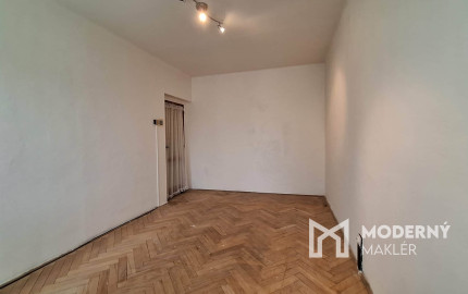 Na predaj 3-izbový byt v pôvodnom stave v Partizánskom