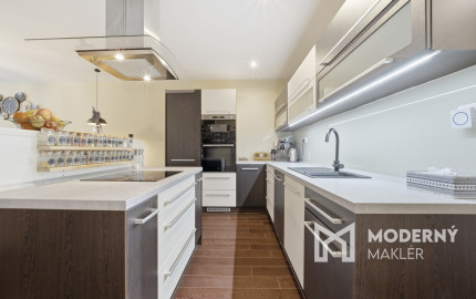 Na predaj moderný 4-izbový rodinný dom 1km od Nitry